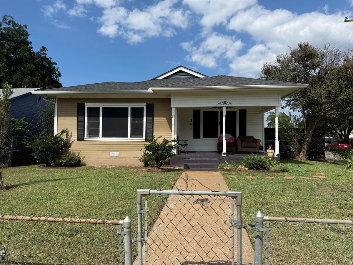 801 W Walker Street, Denison, TX 75020 - Image #1