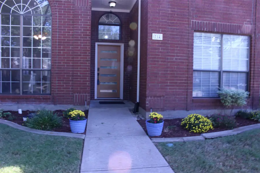 714 Amesbury Drive, Mesquite, TX 75150 - Image #3