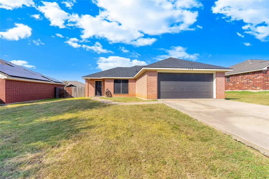 302 Cherokee Trail, Alvarado, TX 76009 - Image #3