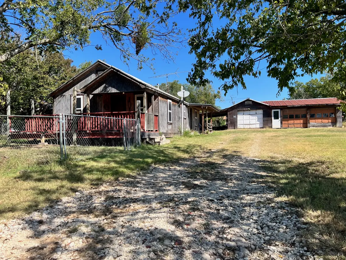 815 W Standifer Street, Hamilton, TX 76531 - Image #1