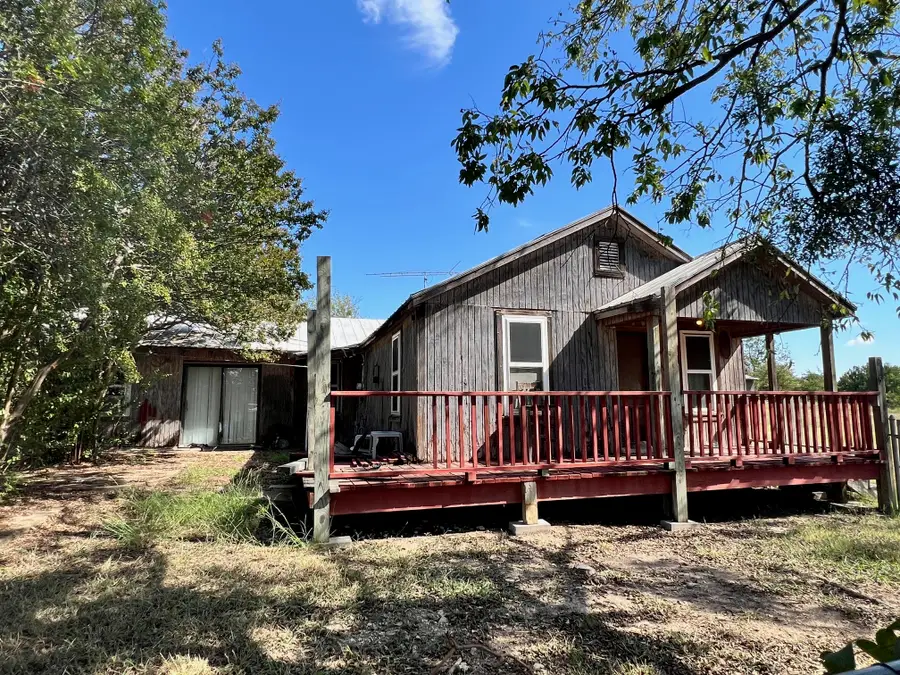 815 W Standifer Street, Hamilton, TX 76531 - Image #2