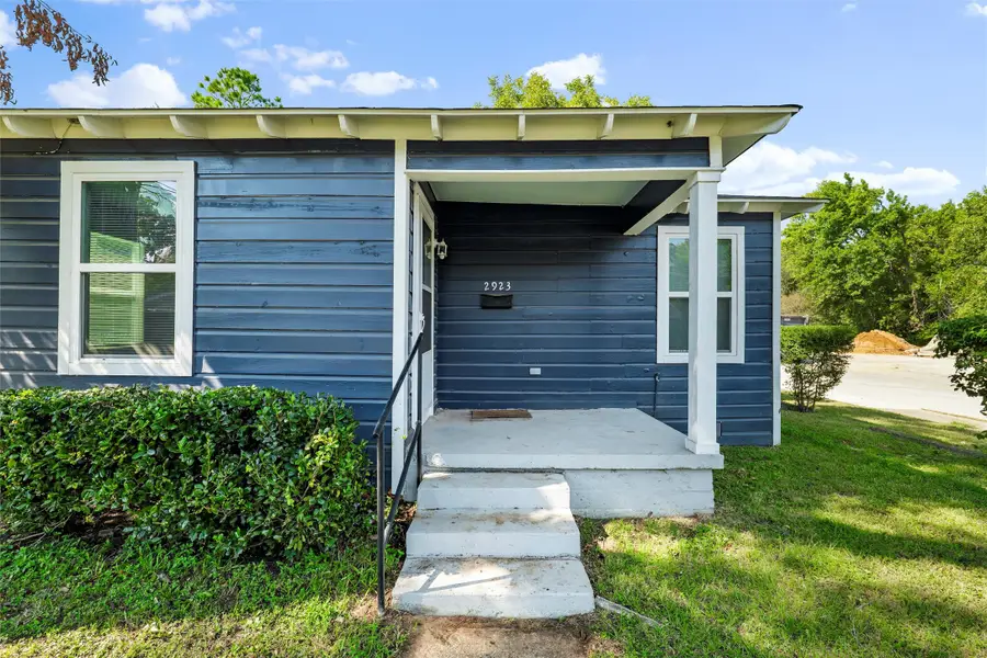 2923 Carpenter Avenue, Dallas, TX 75215 - Image #3