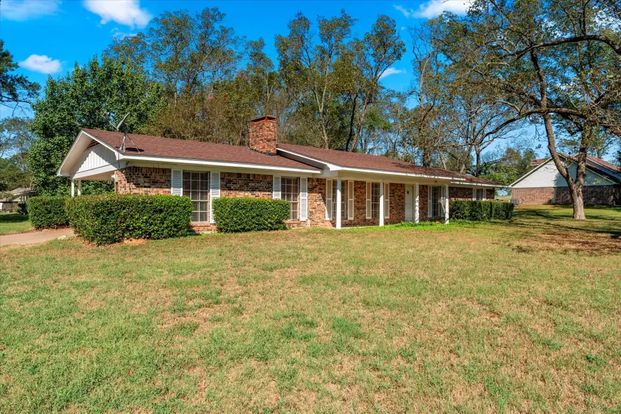 102 Westwood Parkway, Naples, TX 75568 - Image #3