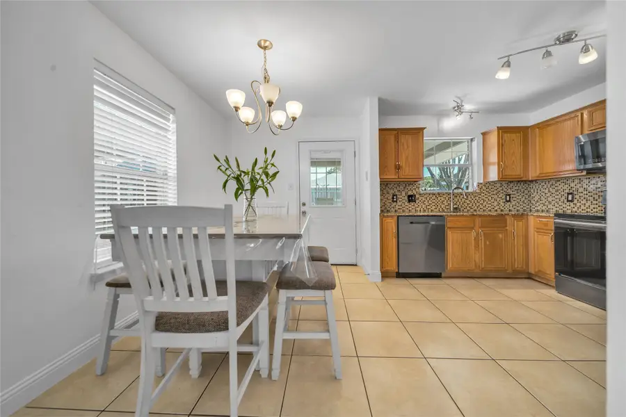 5219 Tato Drive, Dallas, TX 75211 - Image #3