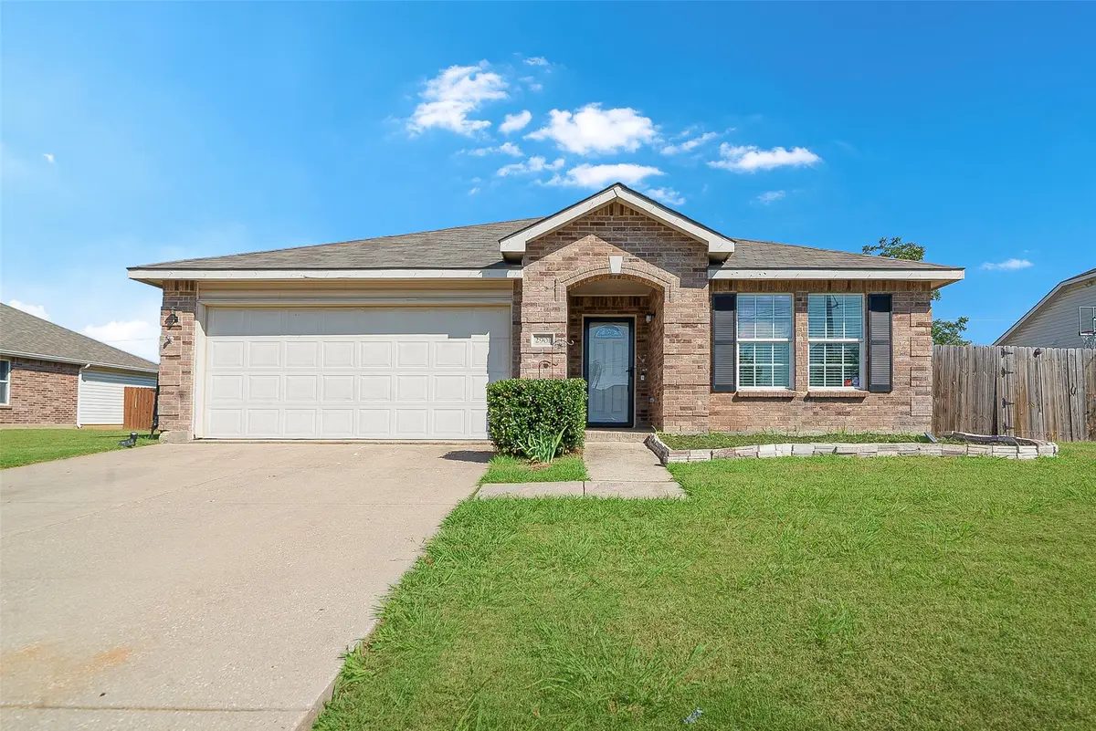 2901 Saddle Drive, Denton, TX 76210 - Image #1