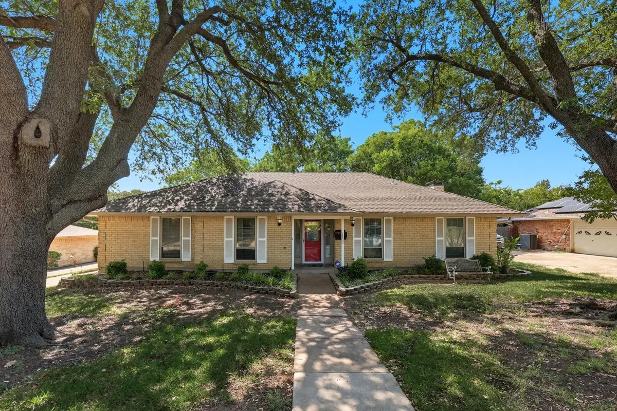 1109 Capetown Drive, Grand Prairie, TX 75050 - Image #1