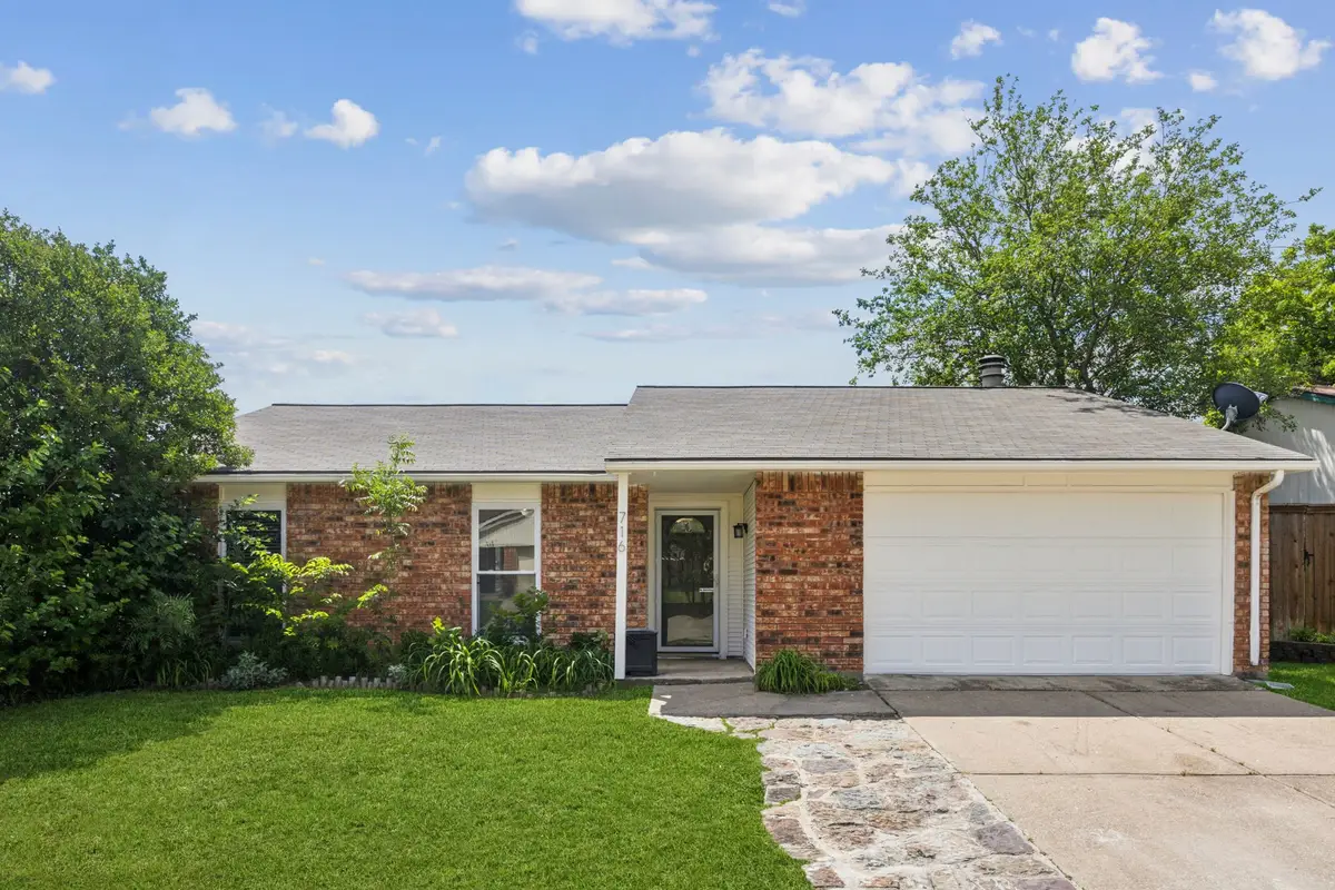 716 Roaming Road Drive, Allen, TX 75002 - Image #1