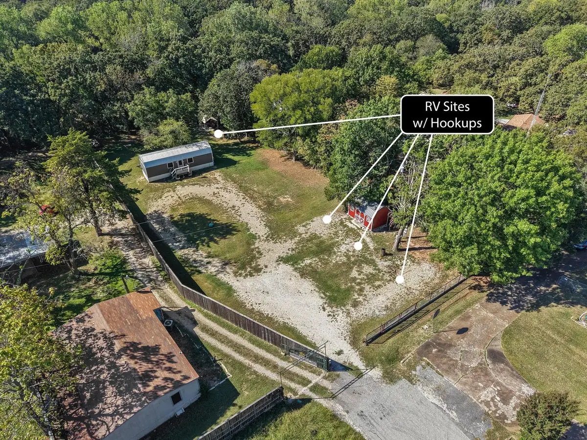 43 Lou Mode Lane, Pottsboro, TX 75076 - Image #1