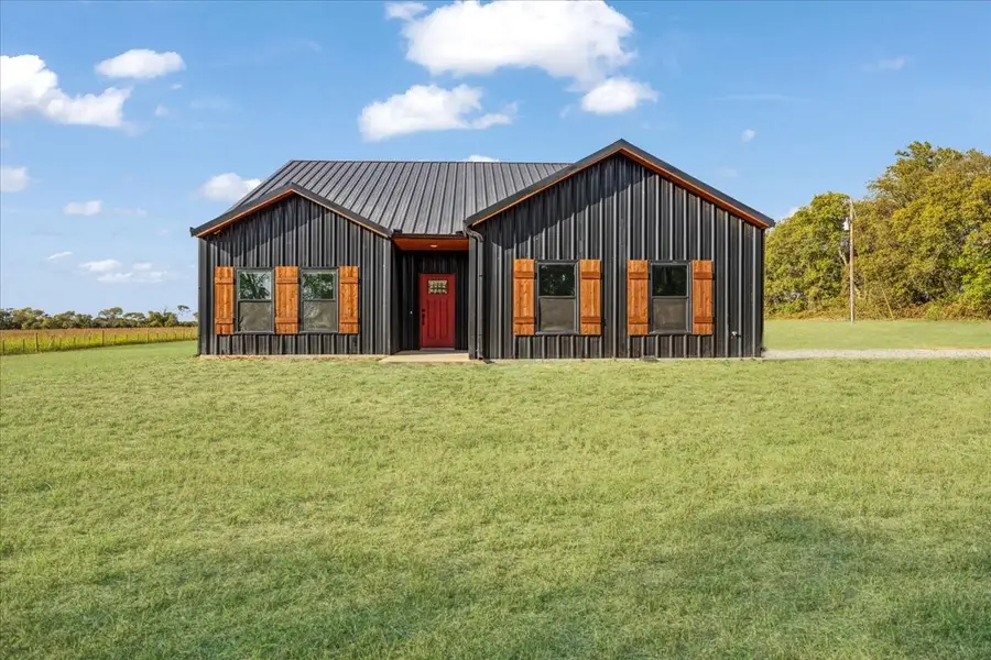 968 Cr 4040, Ector, TX 75439 - Image #2