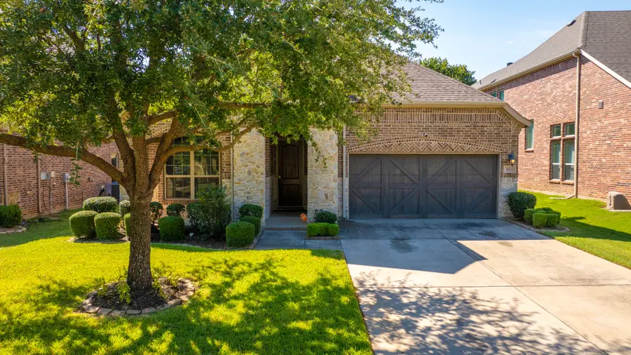 804 Bandelier Lane, Mansfield, TX 76063 - Image #3
