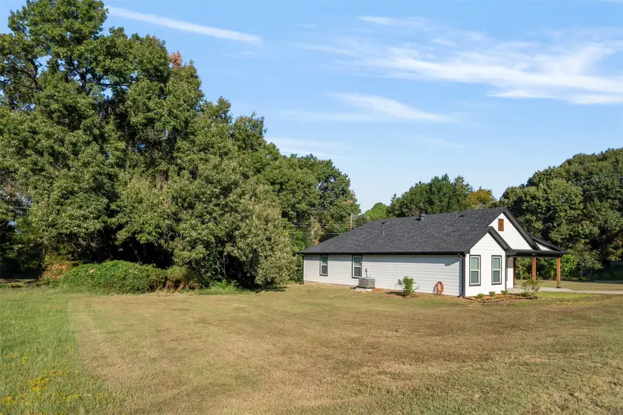 128 Crestwood Drive, Mabank, TX 75156 - Image #3