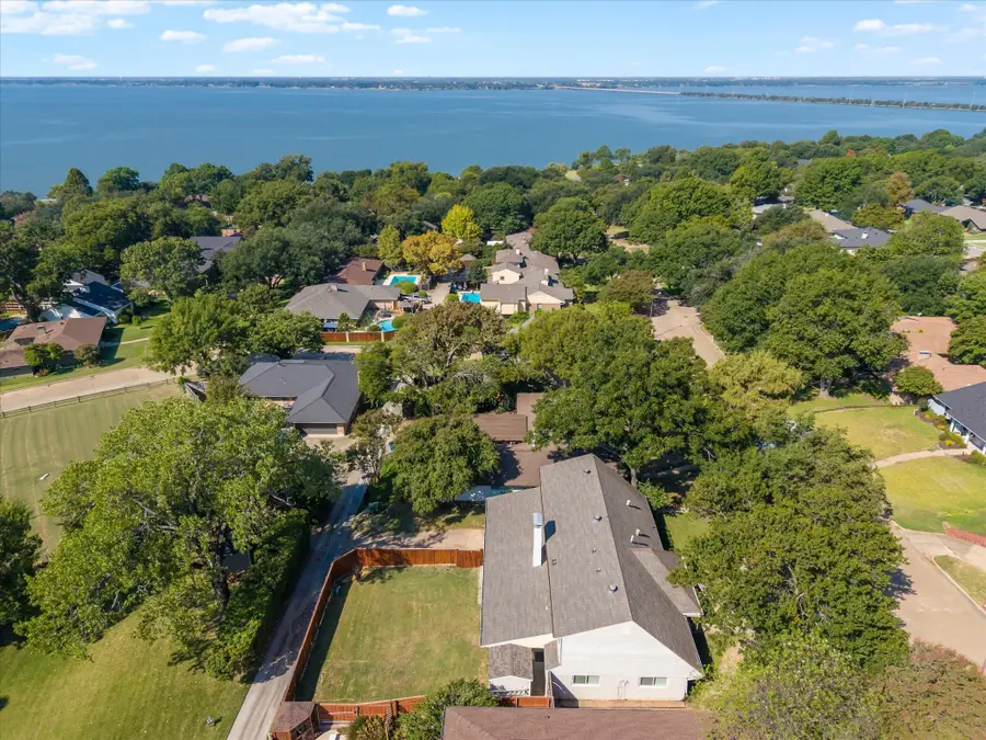 211 Rockbrook Drive, Rockwall, TX 75087 - Image #2