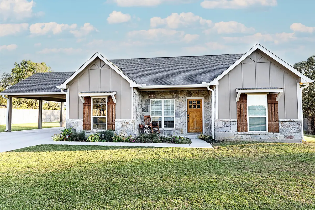 305 Main Street, Montague, TX 76251 - Image #1