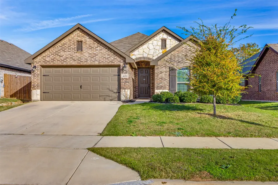 4228 Ambergate Drive, Fort Worth, TX 76036 - Image #2