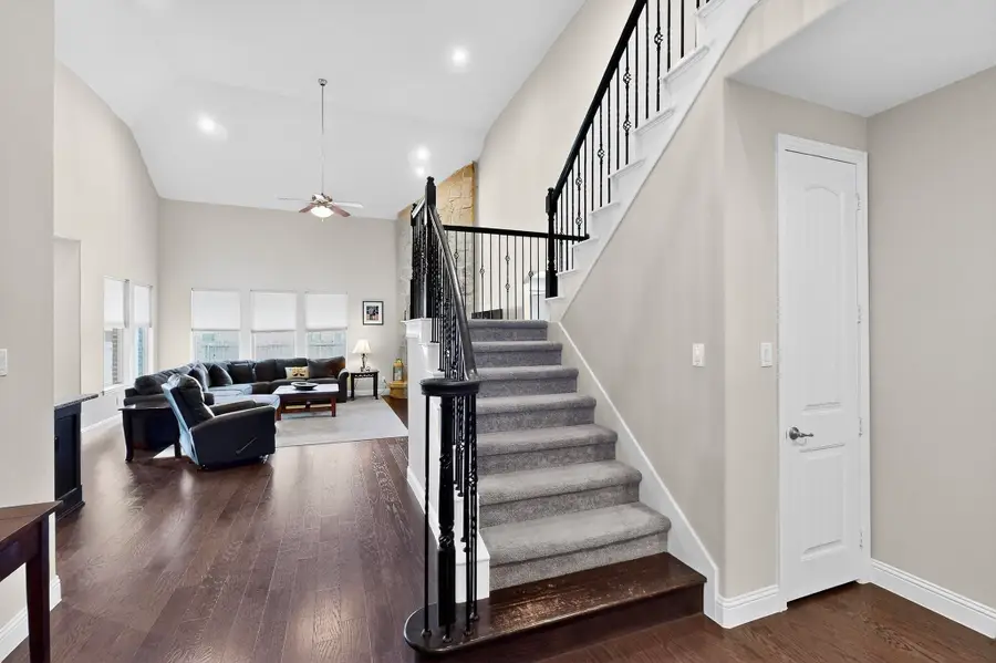 400 Clear Creek Drive, Mansfield, TX 76063 - Image #3