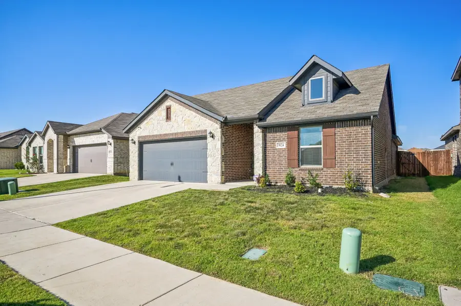 9124 Nevis Drive, Fort Worth, TX 76123 - Image #3