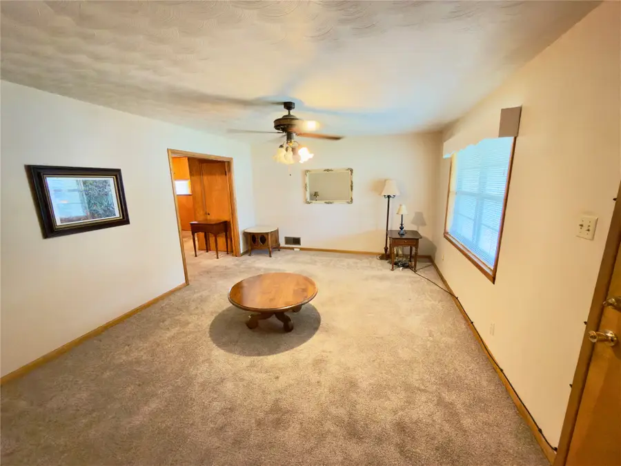 50 SE 13th Street, Paris, TX 75460 - Image #2