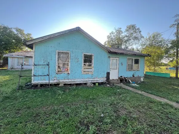 915 SE 6th Avenue Se, Mineral Wells, TX 76067