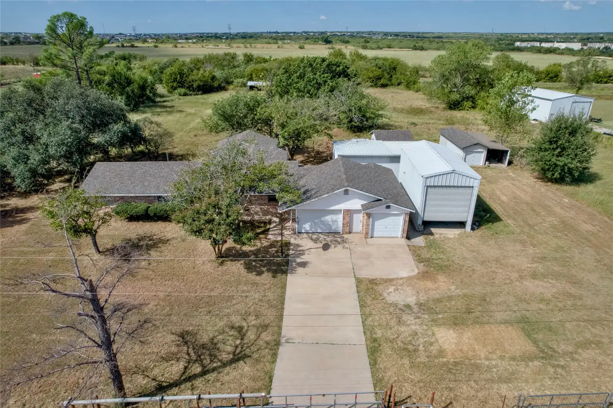 6812 Sundance Circle, Joshua, TX 76058 - Image #1