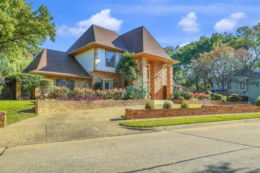 3213 Faulkner Drive, Rowlett, TX 75088 - Image #2