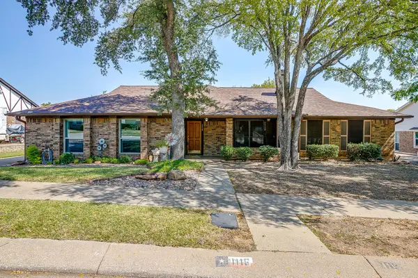 1116 Highpoint Road, Bedford, TX 76022