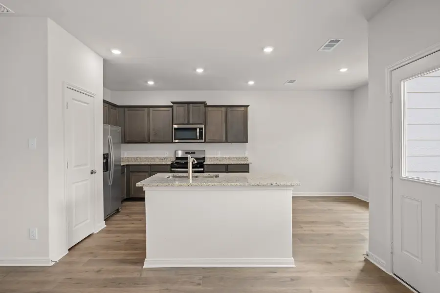 401 Gib Woodall Drive, Venus, TX 76084 - Image #2