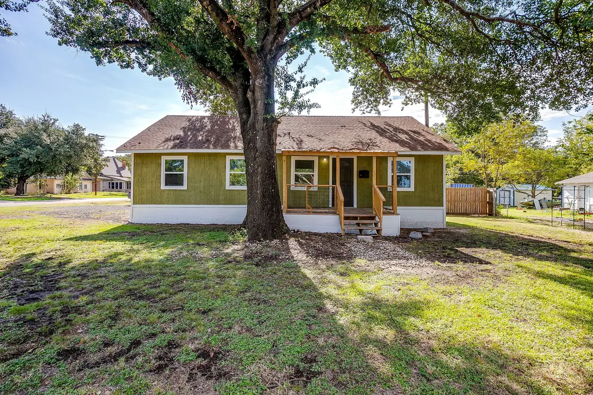 501 4th Street, Hubbard, TX 76648 - Image #1