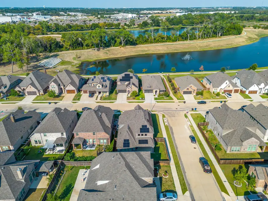 2733 Stadium View Drive, Fort Worth, TX 76118 - Image #3