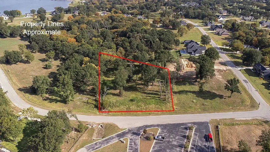 1593 Shoreline Drive, Cedar Creek Lake, TX 75143 - Image #2