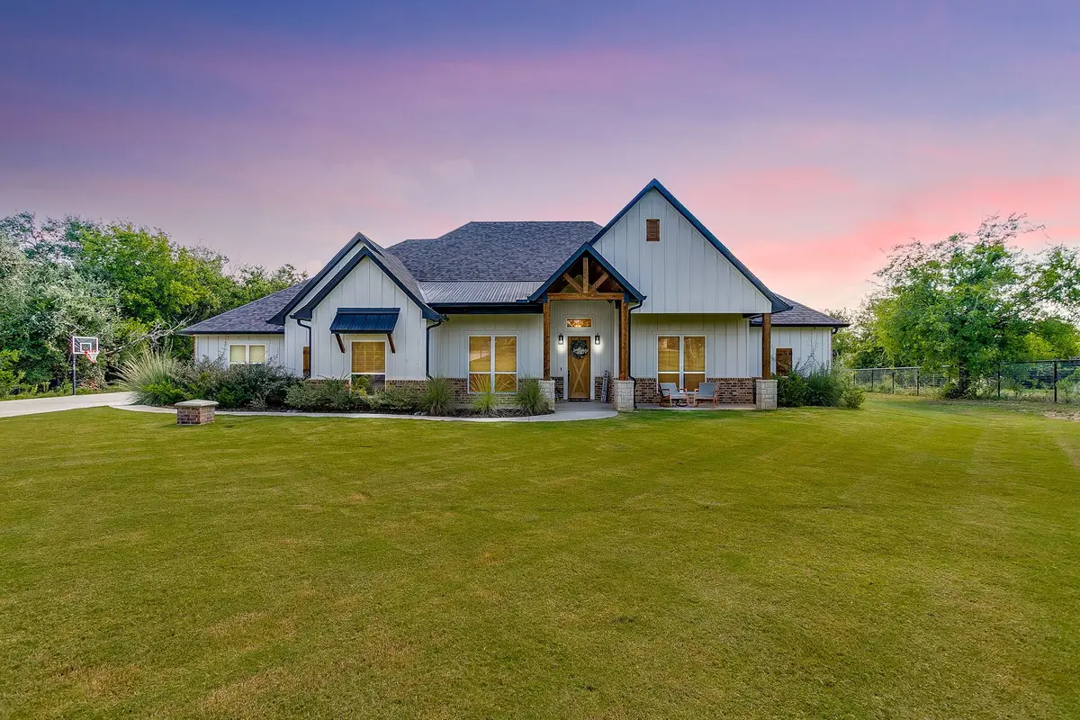 304 Red Roan Road, Weatherford, TX 76087 - Image #1