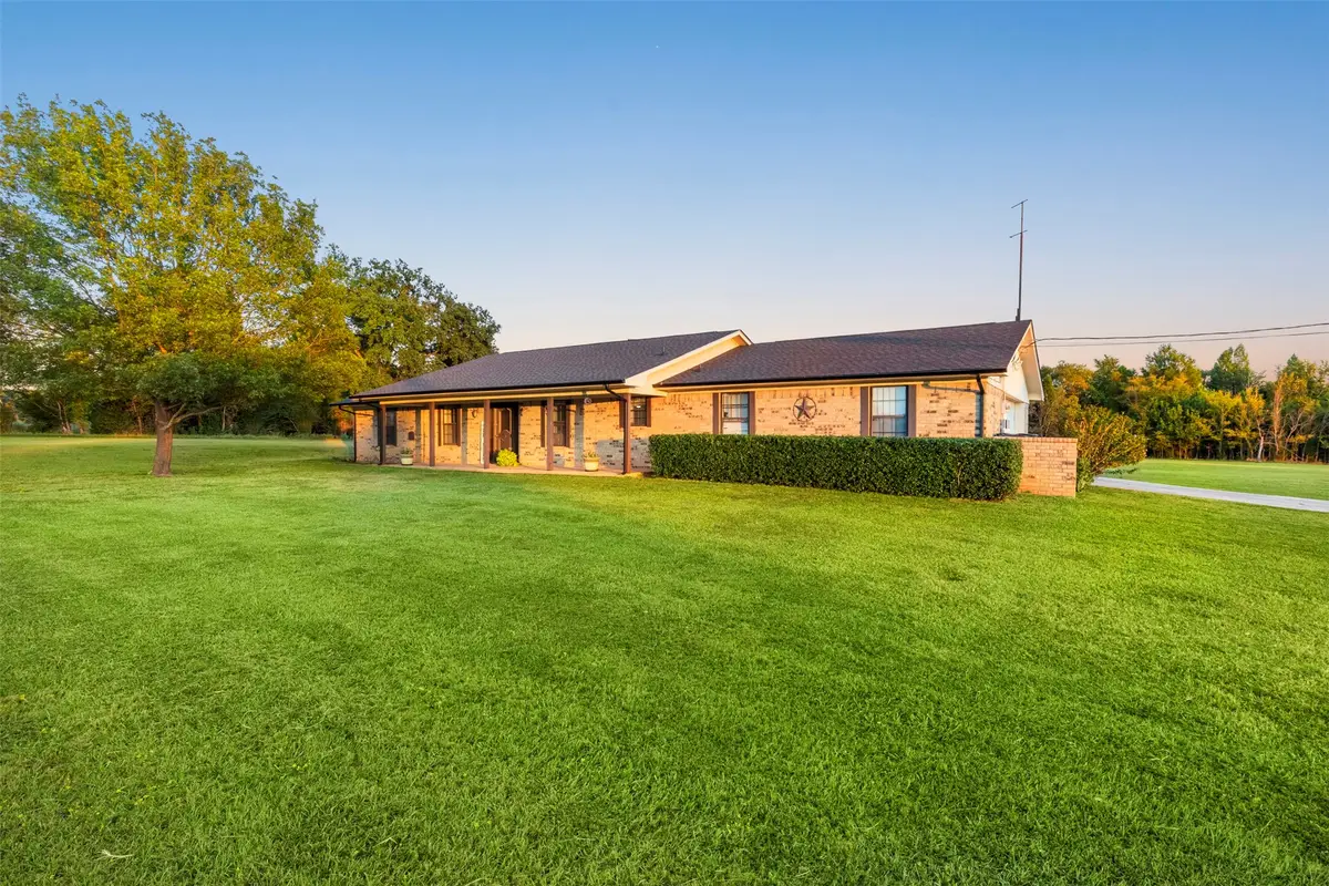 205 Country Lane, Malakoff, TX 75148 - Image #1