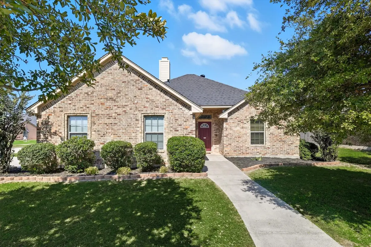 100 Turtle Dove, Krum, TX 76249 - Image #1