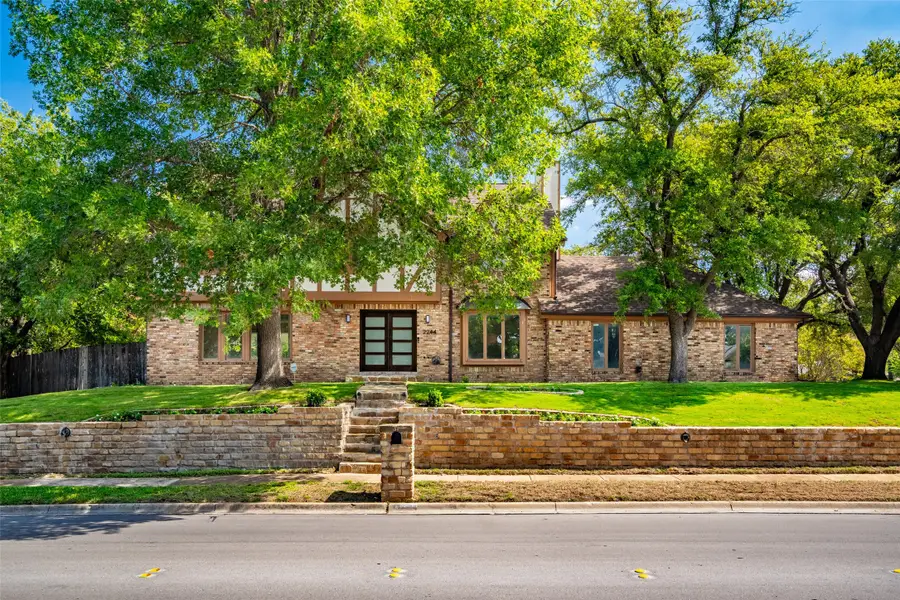 2244 Hurstview Drive, Hurst, TX 76054 - Image #2