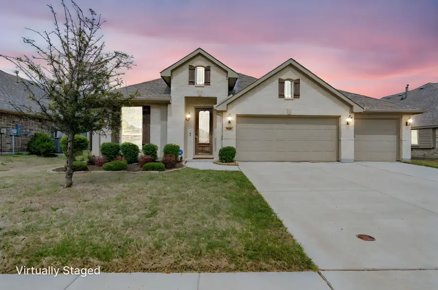 330 Roscoe Drive, Fate, TX 75087 - Image #2