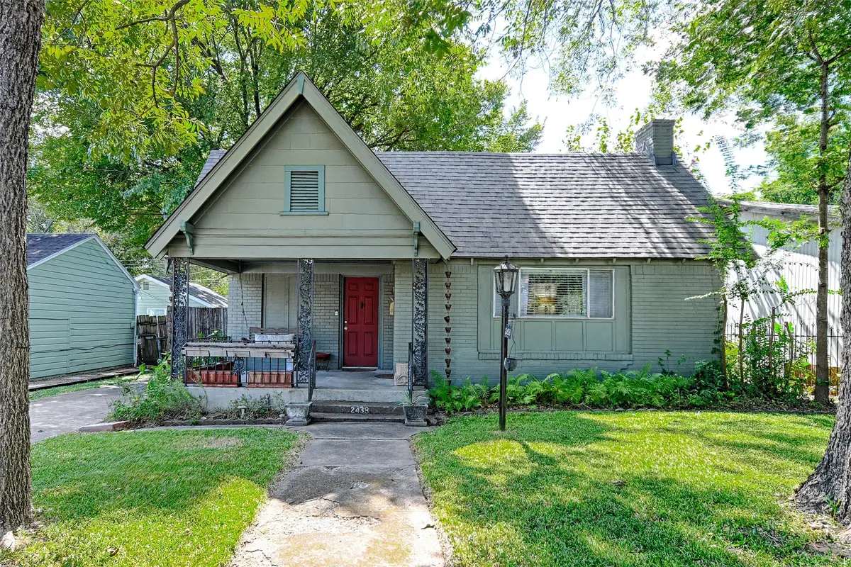 2438 Sharon Street, Dallas, TX 75211 - Image #1