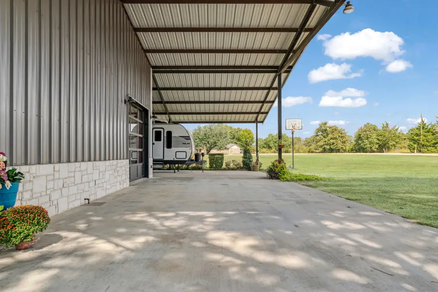 206 Laramie Lake Drive, Powderly, TX 75473 - Image #3