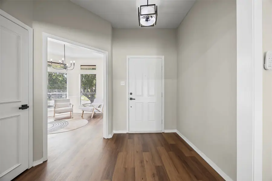 7332 Post Oak Drive, North Richland Hills, TX 76182 - Image #3