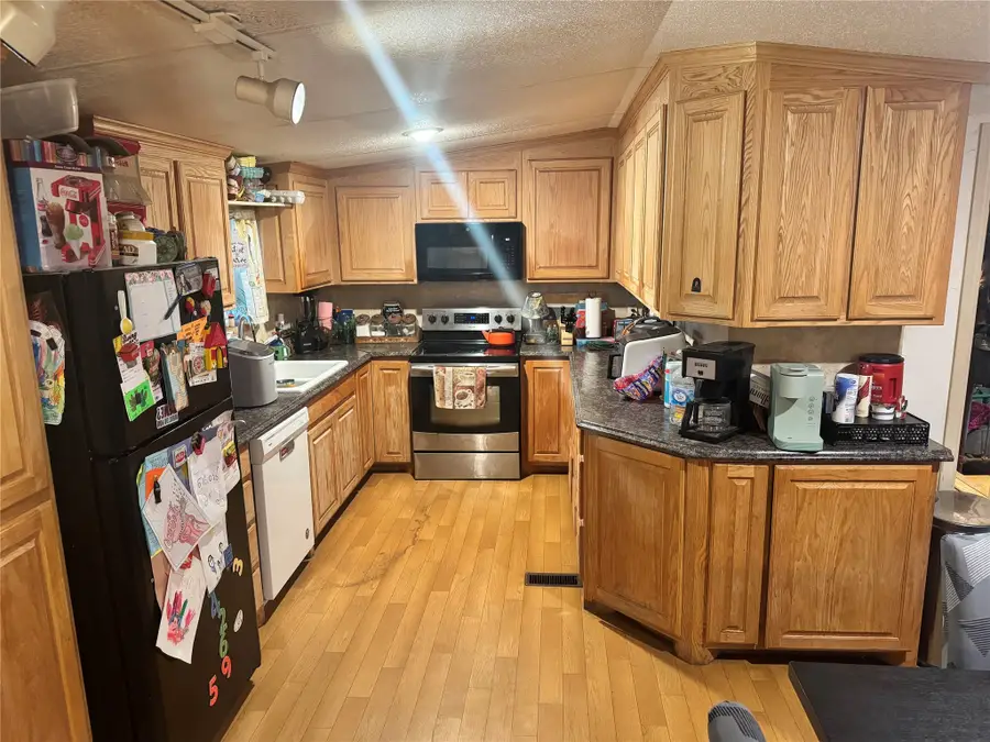 151 Sadie Lane, Springtown, TX 76082 - Image #3