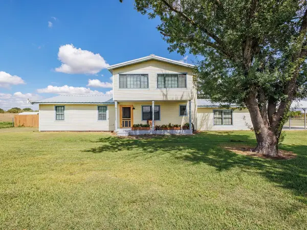 7911 Highway 1689, Sidney, TX 76474