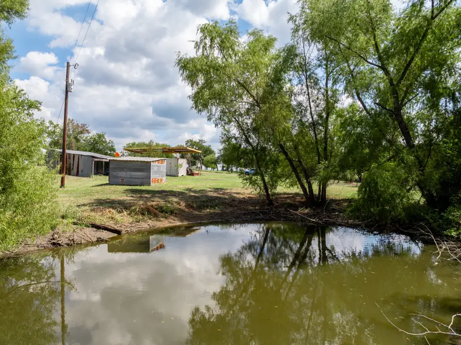 4819 Heritage Parkway, Leroy, TX 76624 - Image #2