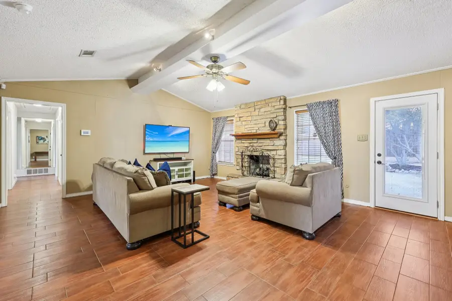 1701 Carlton Drive, Arlington, TX 76015 - Image #2