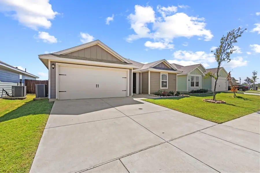 120 Creek End Drive, Princeton, TX 75407 - Image #2