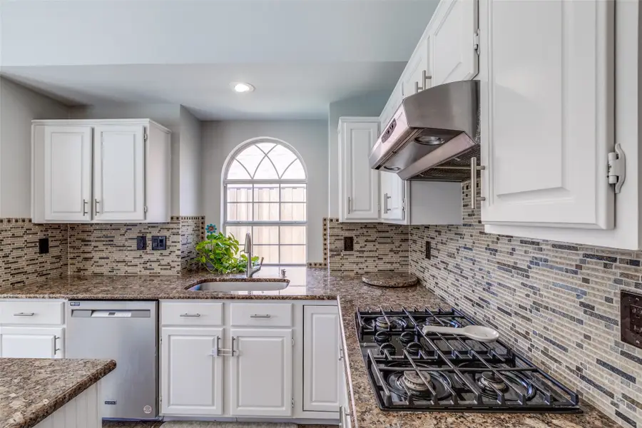 25 Cimarron Drive, Trophy Club, TX 76262 - Image #3