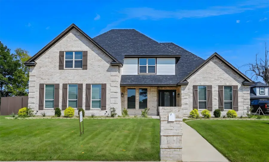 990 Baylors Way, Reno, TX 75462 - Image #2