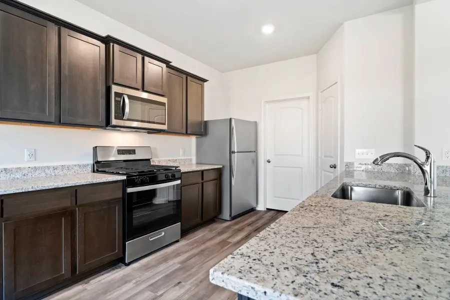 423 Condie Russell Avenue, Venus, TX 76084 - Image #2