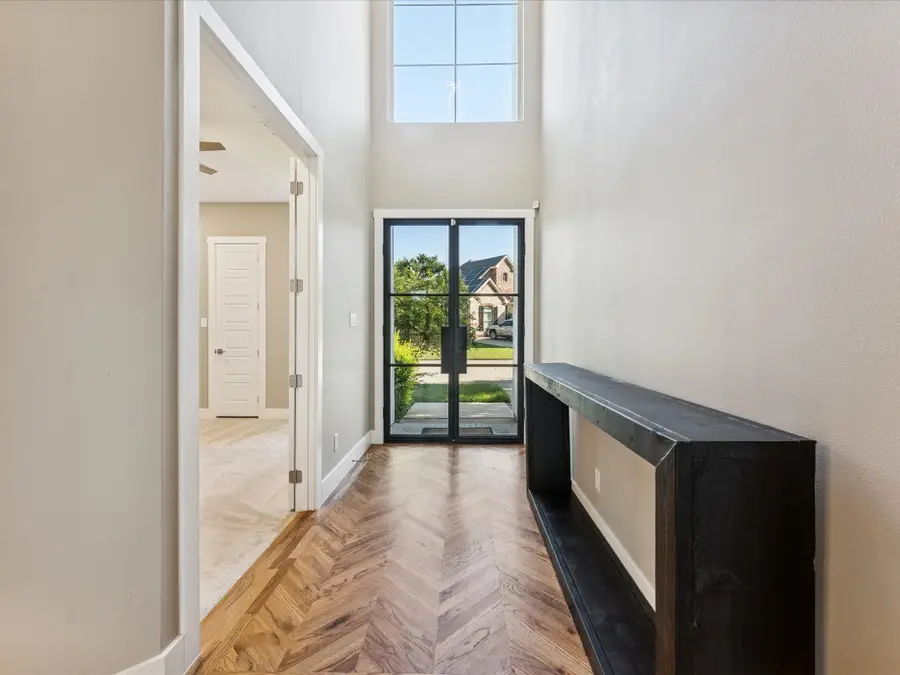 914 Saint George Place, Desoto, TX 75115 - Image #2