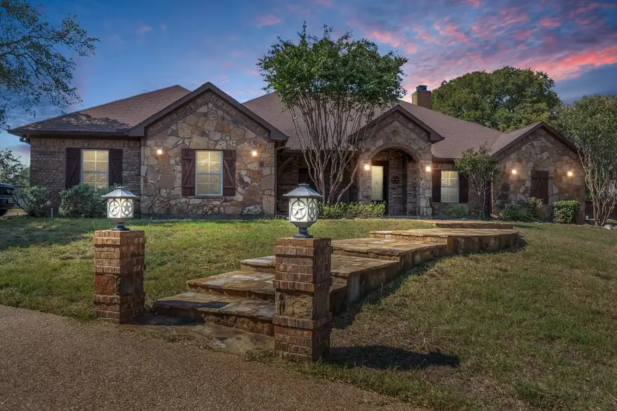 1865 Austin Hines Drive, China Spring, TX 76633 - Image #2