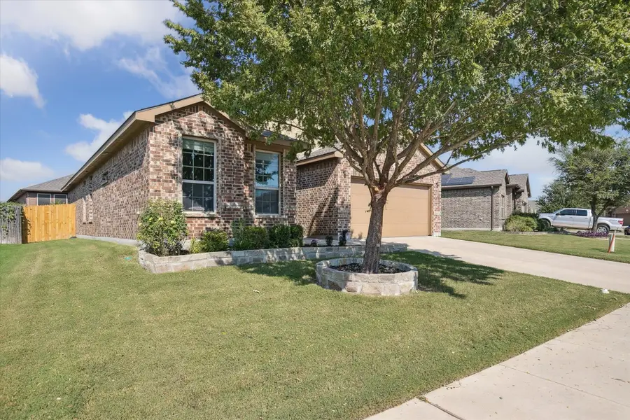 441 Delgany Trail, Fort Worth, TX 76052 - Image #2