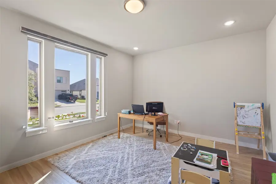 341 Lost Lake Drive, Lavon, TX 75166 - Image #3