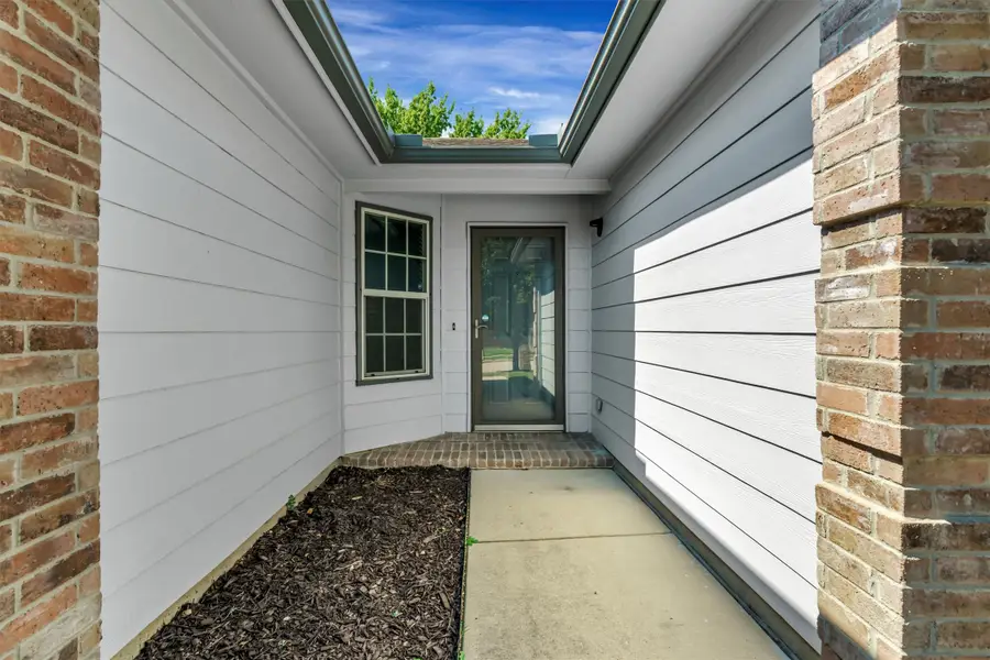 532 Lead Creek Drive, Fort Worth, TX 76131 - Image #3